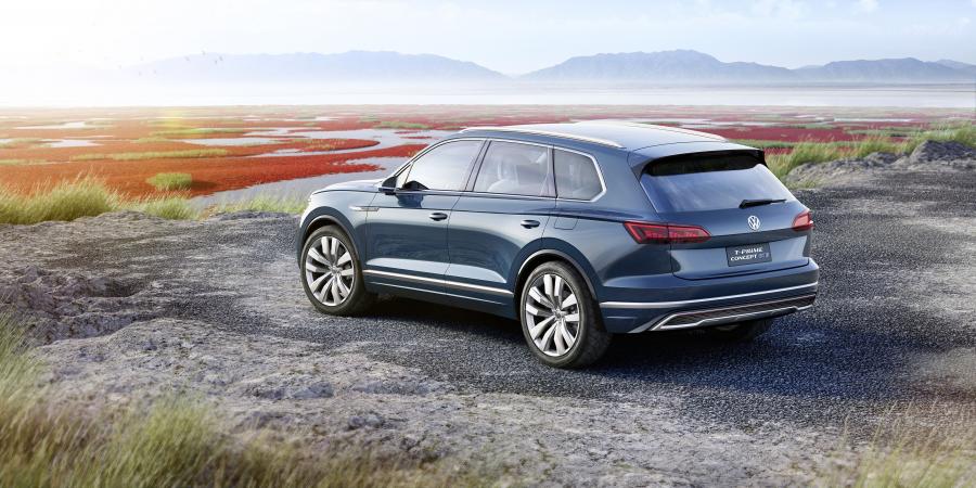  Volkswagen T-Prime Concept GTE 2016 года  (фото 32 из 59)